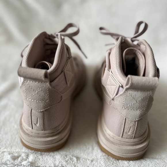 Nike Air Force 1 High Utility 2.0 - Picture 2 of 5